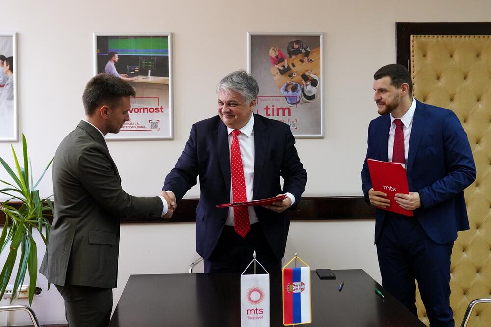 NOVA GENERACIJA STIPENDISTA TELEKOMA SRBIJA NASTAVLJA ŠKOLOVANJE NA KOLEDŽU EVROPE