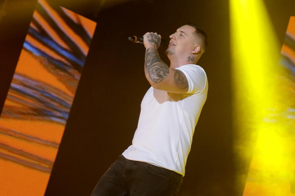 Istina o njegovoj burnoj prošlosti zabezeknula je sve: Javno izneo celu intimu, otkriveno kakav je u krevetu