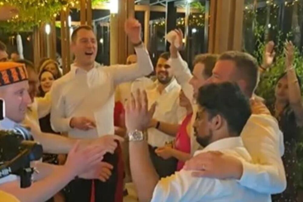 Nikad jača svadba u Splitu: Nevesta iz Kaštela, mladoženja iz Engleske, kum Indijanac, totalni HIT! (VIDEO)