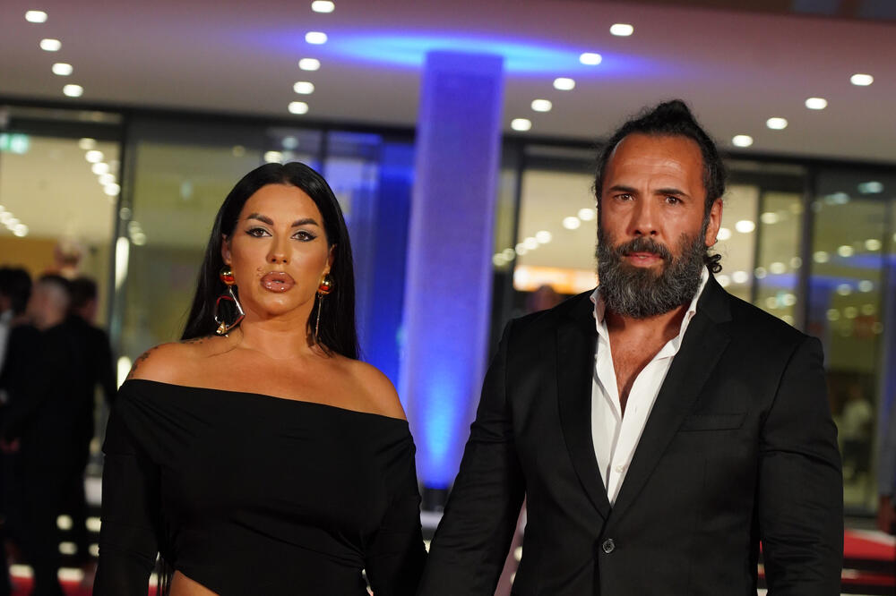 Ovaj detalj svima je promakao: Evo kolika je razlika u godinama između Seke Aleksić i Veljka Piljikića