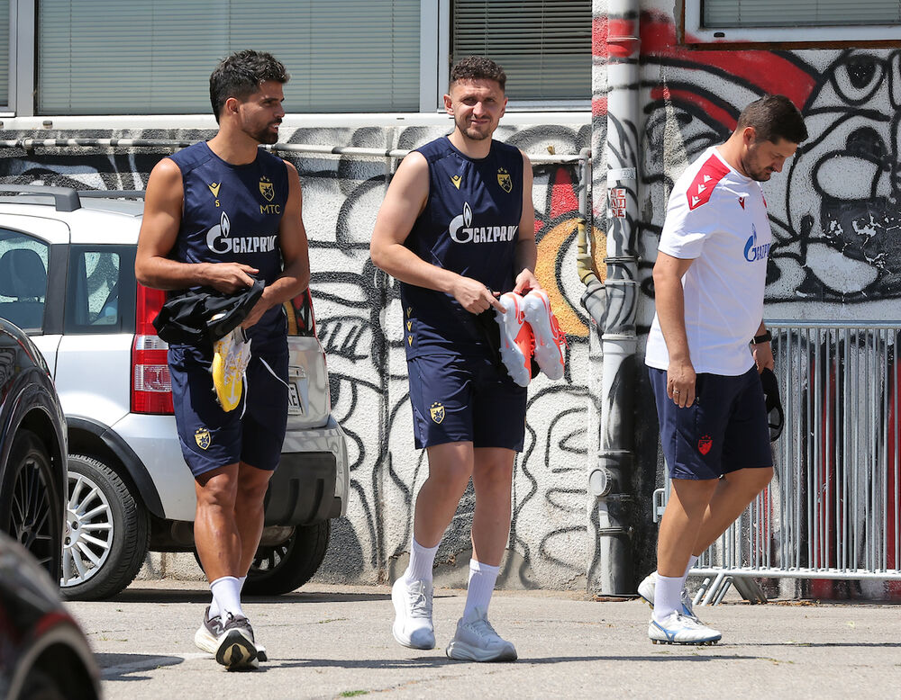 Rodrigao i Miloš Veljković na startu priprema Crvene zvezde