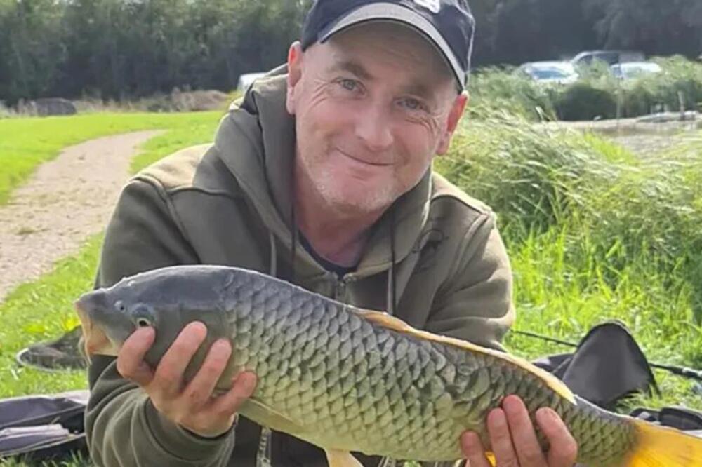 Užas u letovalištu koje Srbi često posećuju: Deda ušao u bazen dok se igrao sa unucima i NIJE IZRONIO