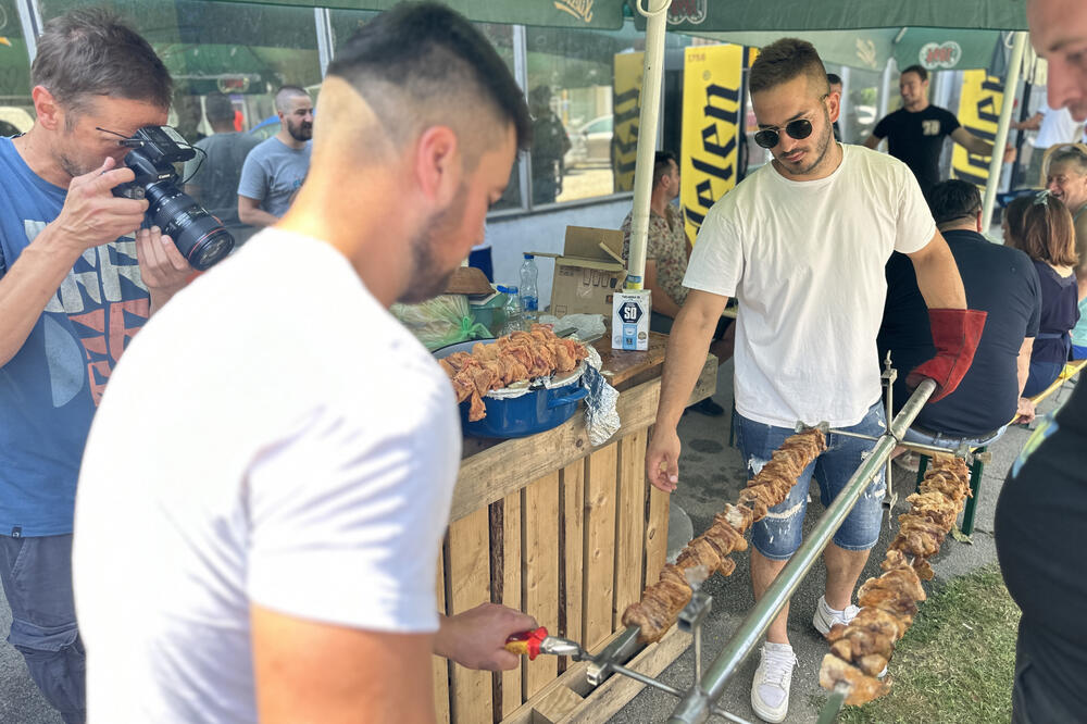 Ćevap koji govori deset jezika: Hajduk fest okupio samo najbolje majstore - otkrili su tajnu srpskog specijaliteta