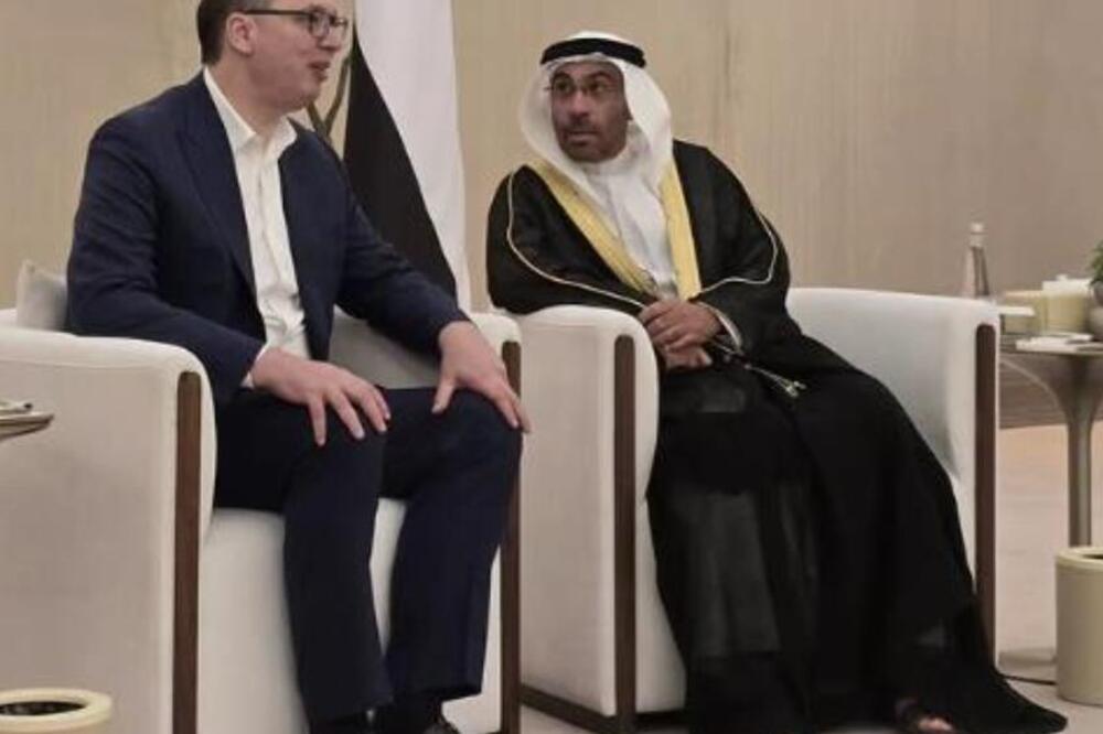 Predsednik Vučić stigao u Ujedinjene Arapske Emirate: ''Idem kod iskrenog prijatelja Srbije''