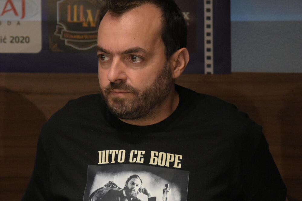 Da li ste ovako zamišljali suprugu Nenada Okanovića? Sa ovom ženom je u braku godinama, mnogi mu zavide kad je vide