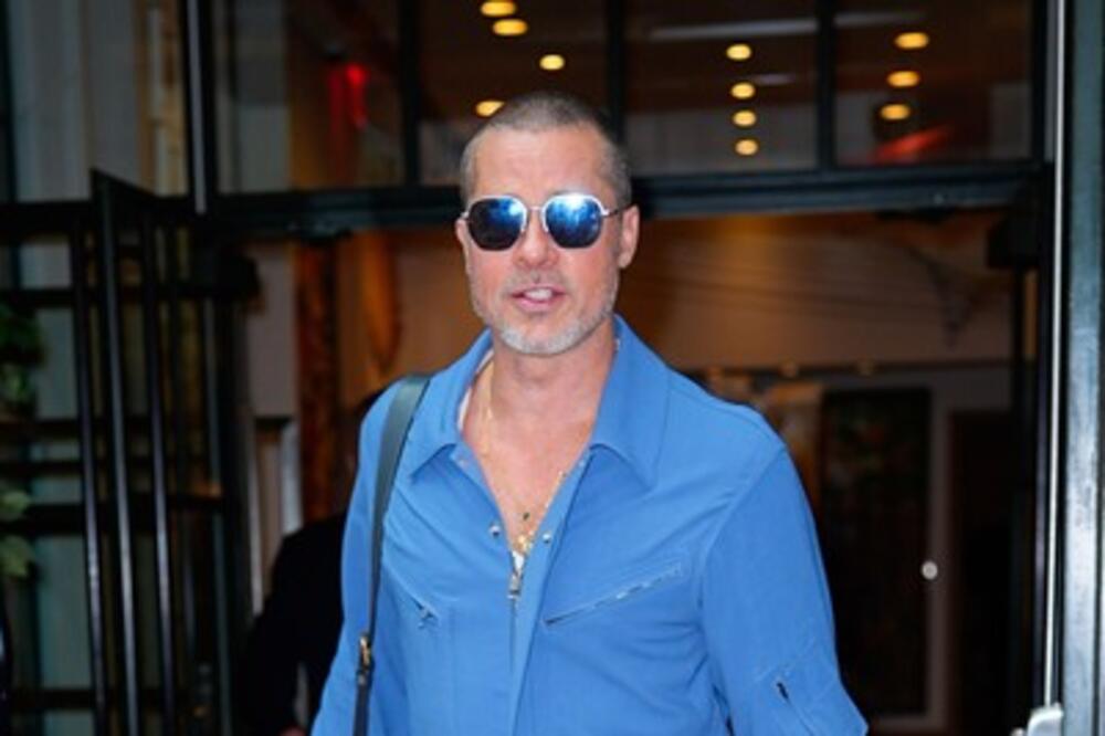 Majstore, koliko je popravka? Najpoželjniji frajer postao vodoinstalater! Obukao se u fulu, samo mu fali ovo