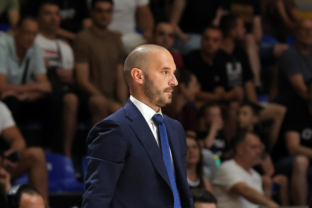 Smenjen Bogdan Karaičić!