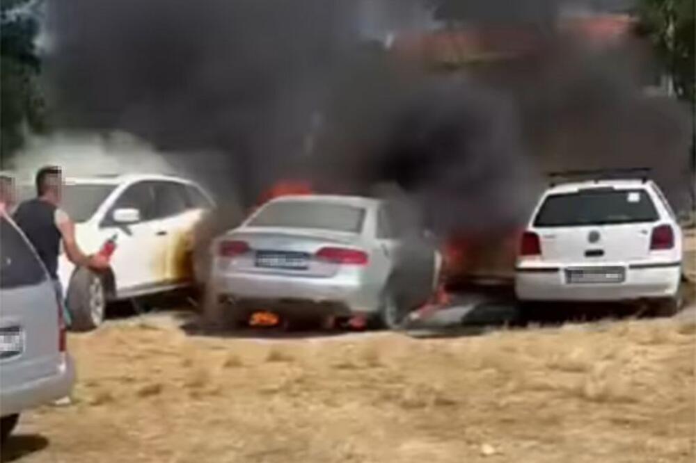 Haos u blizini poznatog kupališta u Zrenjaninu: 3 automobila izgorela u plamenu - evo šta se desilo