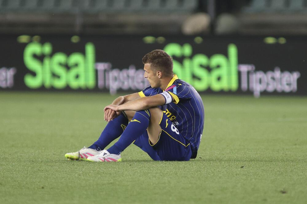 Darko Lazović i dalje čeka odluku Verone...