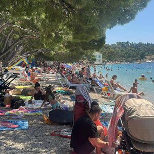 "220 evra, ali mora 7 dana i uz ovaj uslov": Hrvat pitao za cenu apartmana na Makarskoj rivijeri, pa se zaledio!