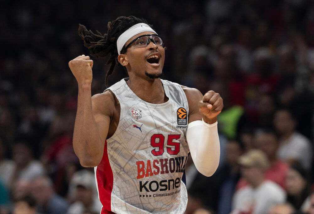 Čima Moneke u dresu Baskonije