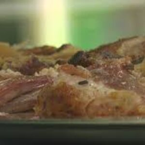 Ostalo vam je pečenje od Nove godine, svinjski but, plećka ili narezano? Samo ga prelijte ovim, i biće sveže dugo!