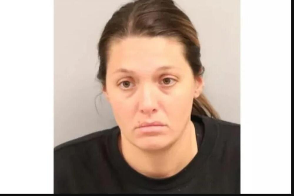 Nastavnica iz pakla 4 godine zlostavljala učenika! Živela sa žrtvom, pa mu rodila ćerku?!