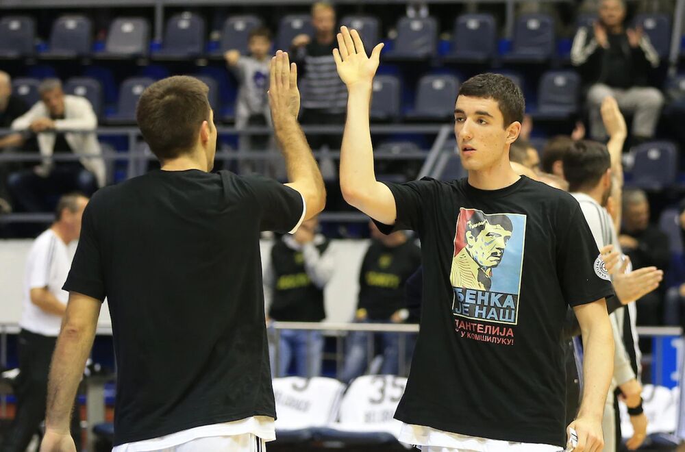 Janis Kuzeloglu i Milenko Tepić dok su zajedno nastupali u Partizanu