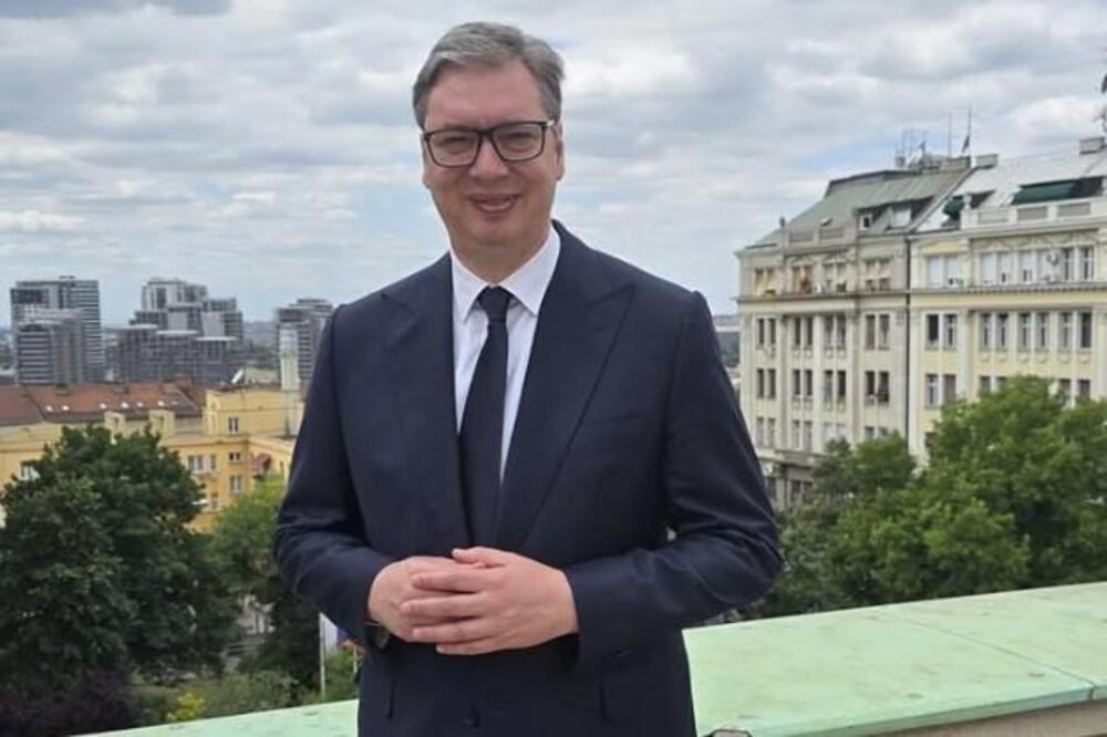 Aleksandar Vučić se obratio sa terase za Vidovdan! Imao je važan razlog