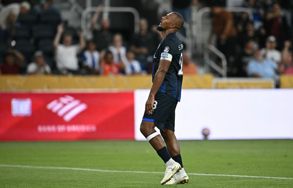 Salomon Rondon u dresu Pačuke na Svetskom klupskom prvenstvu u Americi