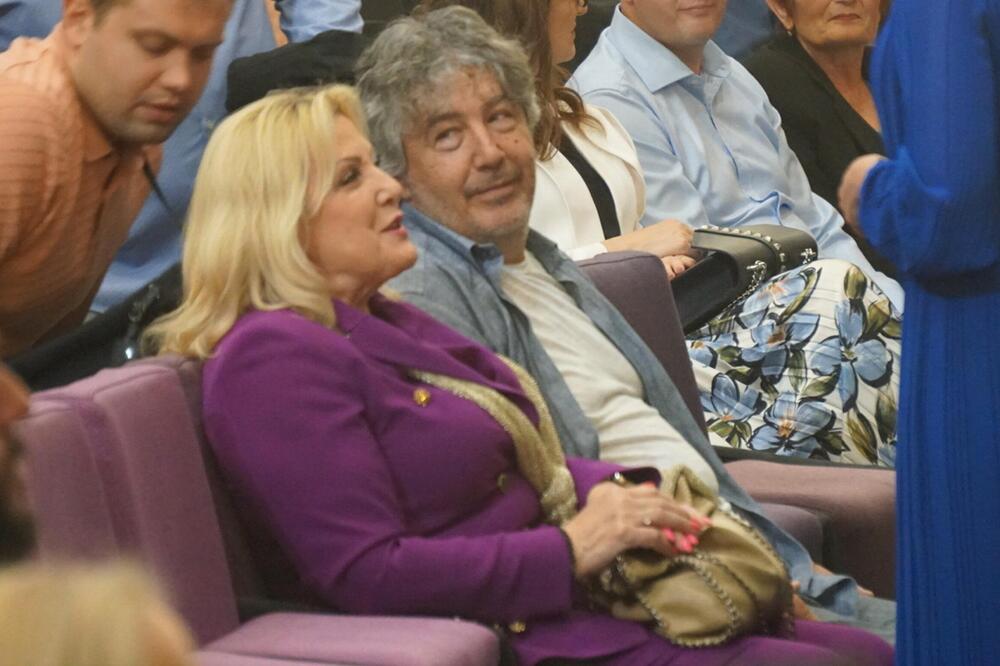 "OTRESITA JE I GRUBA": Komšije nikad surovije o GINEKOLOGOVOJ DEVOJCI - informacije iz prve ruke isplivale