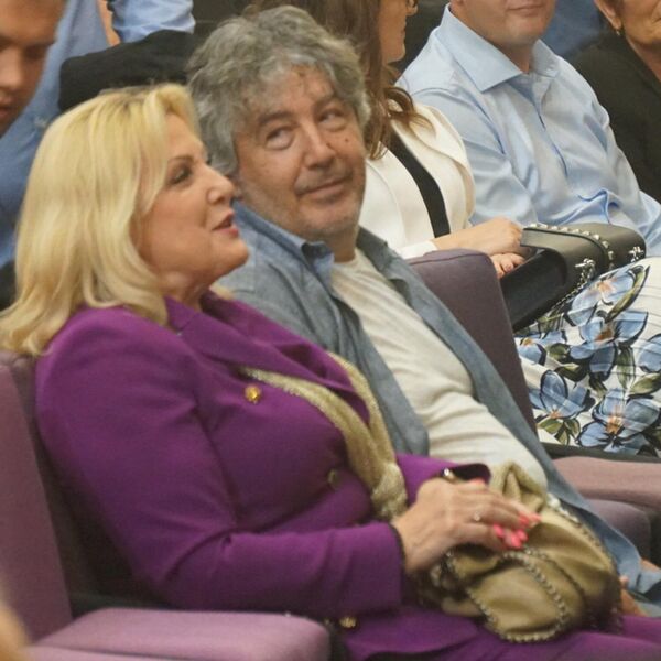 "OTRESITA JE I GRUBA": Komšije nikad surovije o GINEKOLOGOVOJ DEVOJCI - informacije iz prve ruke isplivale