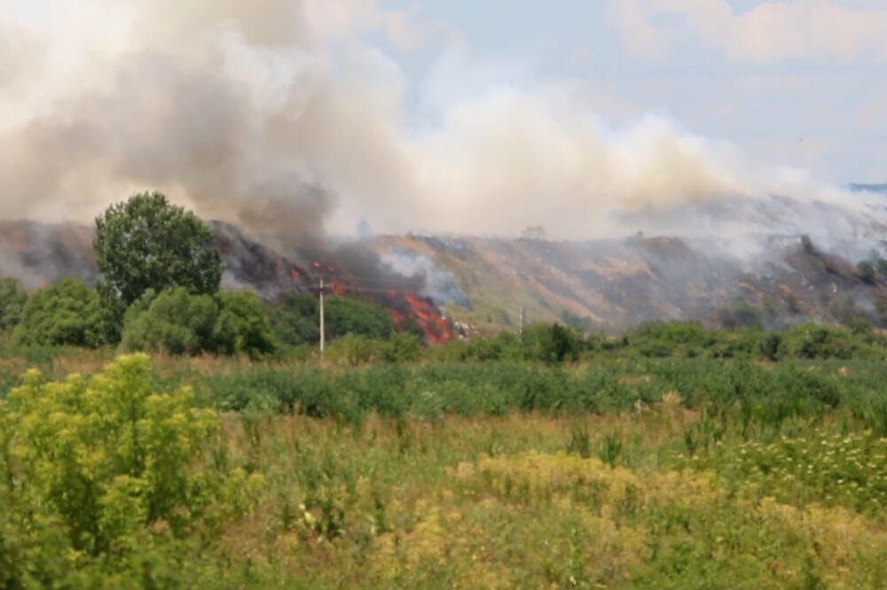 Kragujevčani se žale da teško dišu, da osećaju mučnine i vrtoglavice: Sprečena ekološka katastofa! (FOTO)