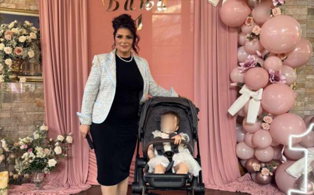 Sanja Maletić sa naslednicom Vanjom