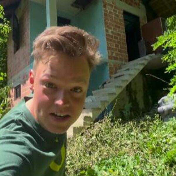 Ovde je Amerikanac kog Srbi obožavaju kupio kuću: Otkriveno i koliko novca ima, sve isplivalo u javnost (VIDEO)