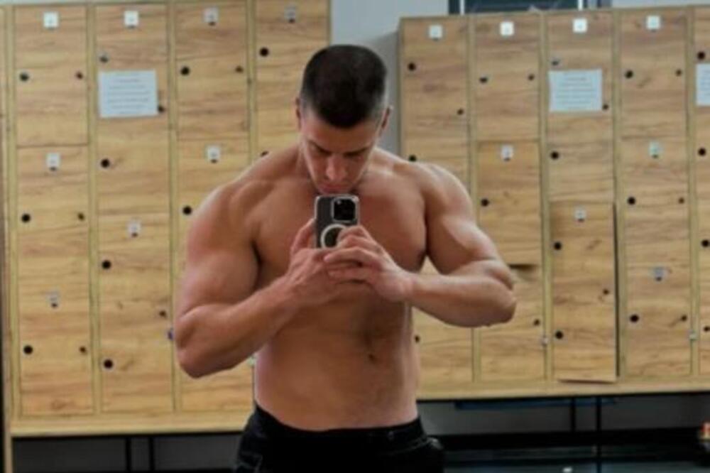 Je l' ovo Apolon sišao sa neba? Cela Srbija zanemela zbog prizora, mišići prkosi gravitaciji, bukvalno