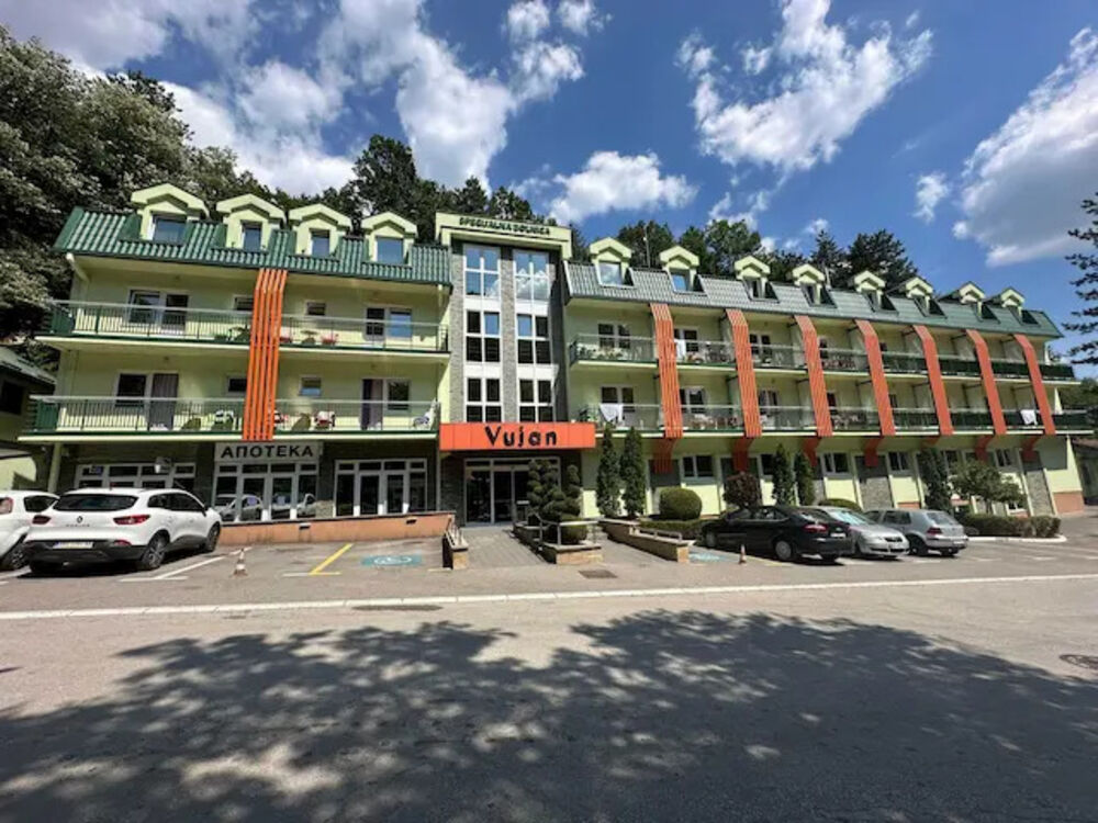 Atomska banja Gornja Trepča puna gostiju