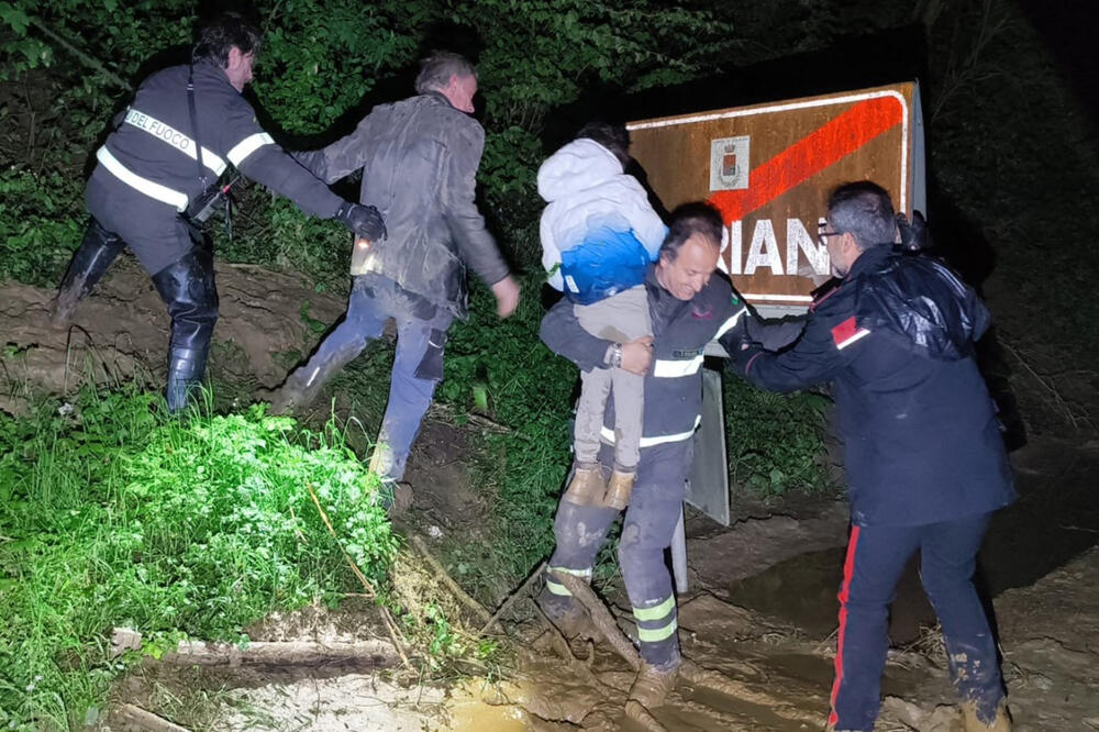 Brat i sestra živeli u bednim uslovima na napuštenoj farmi! Šok otkriće trese svet - nose pelene, ne znaju ni da...