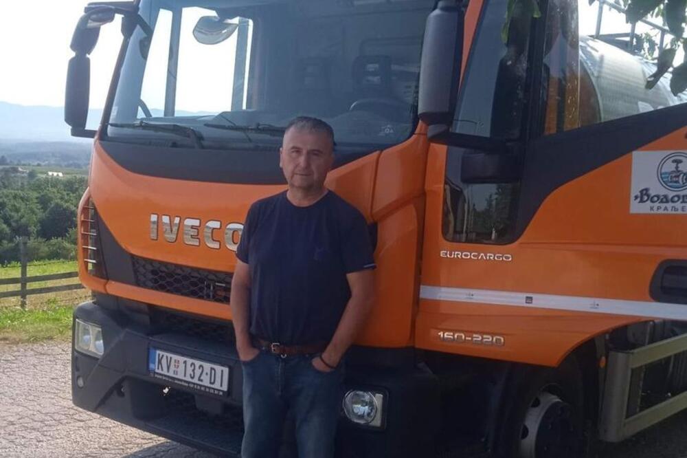 Ivko je heroj koji je potreban Srbiji: Rizikovao svoj život da bi spasio ljude, čim je video dim... (FOTO)