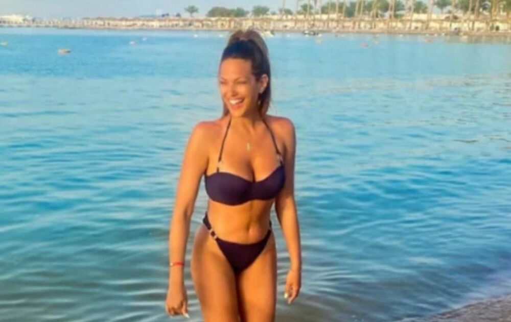 Voditeljka oduševila vitkom figurom