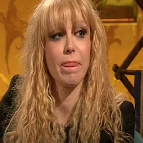 DOHVATILA MOĆNIKA U SVOJE KANDŽE I NAMERNO GA DROGIRALA: Ceo svet gleda sa prezirom ovu fatalnu plavušu, zbog nje..