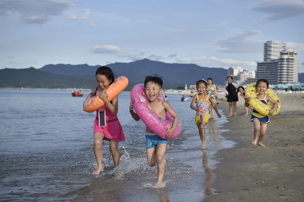 Darija posetila letovalište u Severnoj Koreji, pa sve otkrila javno! Bez nadzora ni na plažu, a što se cene tiče...