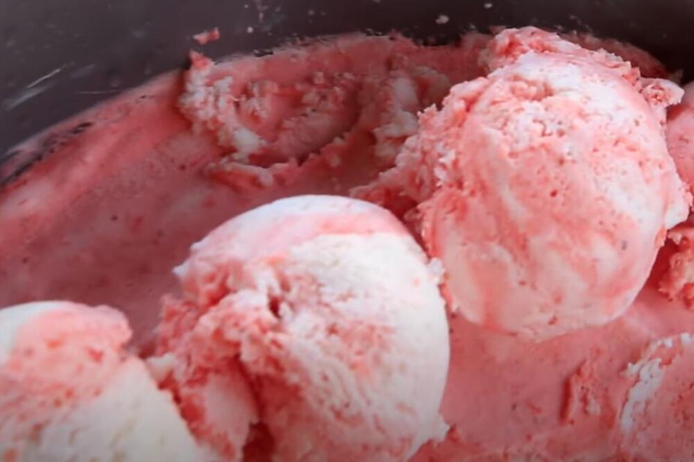 Kada stignu + 40 temperature, ovaj sladoled je neophodan za preživljavanje! Svi ga kupuju, a ne znaju za domaći