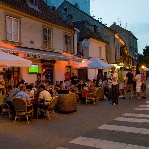 Obična voda 5 evra, ručak i do 100... Paprene cene po Hrvatskoj zaprepastile turiste, lokalci pobesneli zbog ovoga!