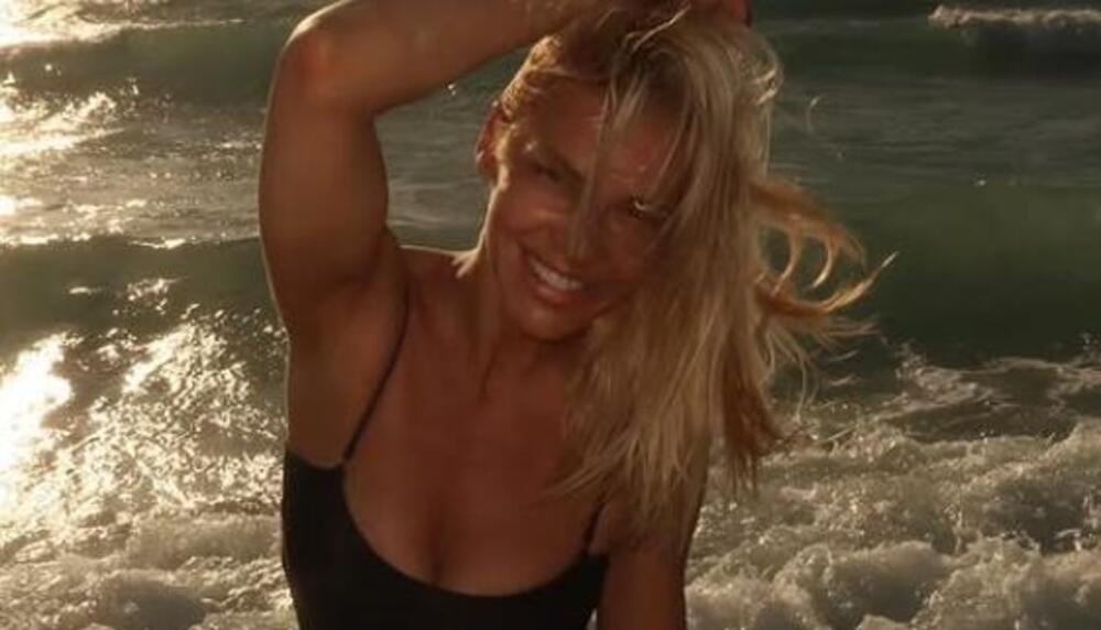 NAKON TRI RAZVODA, NATAŠA BEKVALAC SAOPŠTILA SREĆNE VESTI! Objavila svoju NAJVEĆU LJUBAV, svi čestitaju