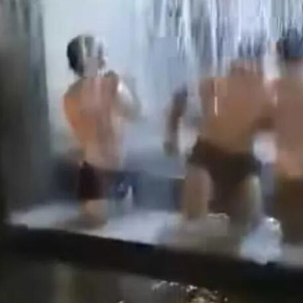 "Hrvatska će postati Sodoma i Gomora": Isplivao šok snimak iz Splita, skinuli se polugoli usred grada, pa...(VIDEO)