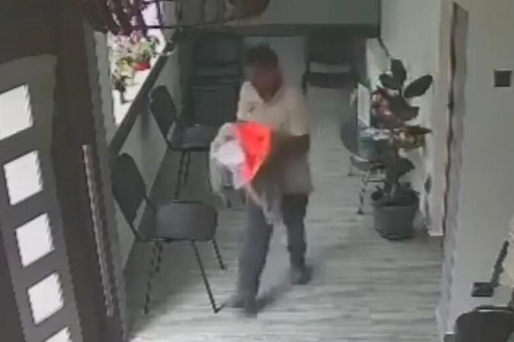 (VIDEO) Ljudski odron snimljen kako krade pare za DEVOJČICU OBOLELU OD RAKA: Nećete verovati gde je otišao s novcem