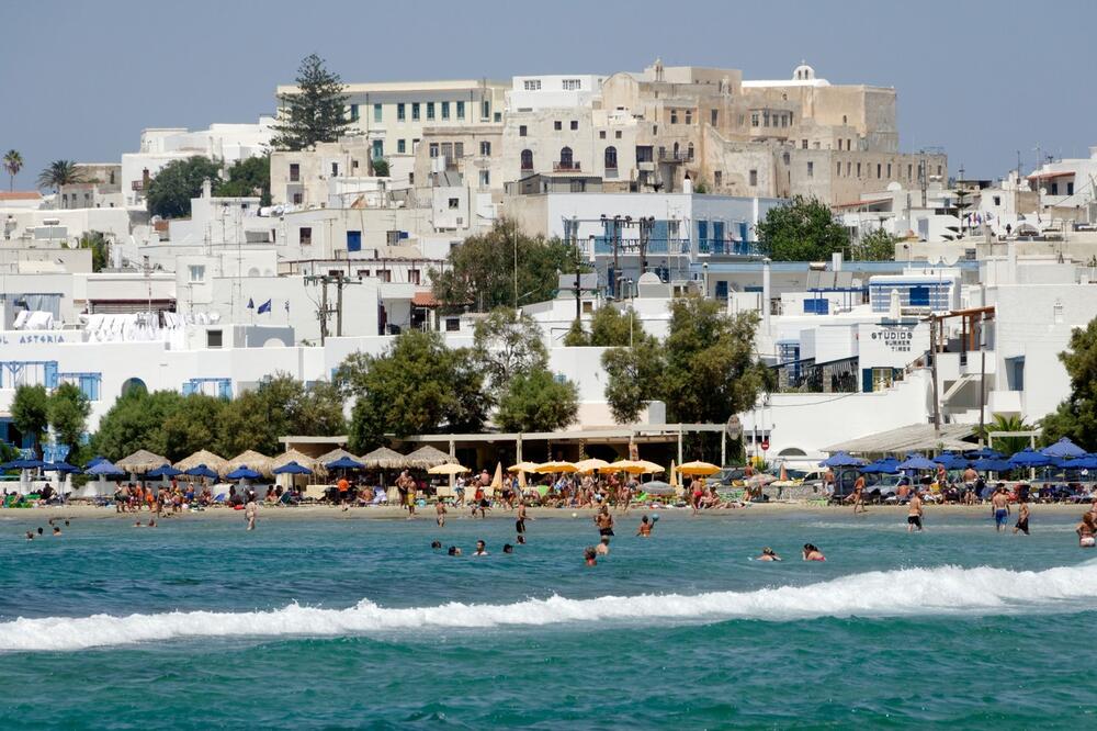 Toplotni talas okovao Grčku i Balkan, nižu se hitna upozorenja! Ovde temperatura ide preko 40°C, pakao na zemlji!