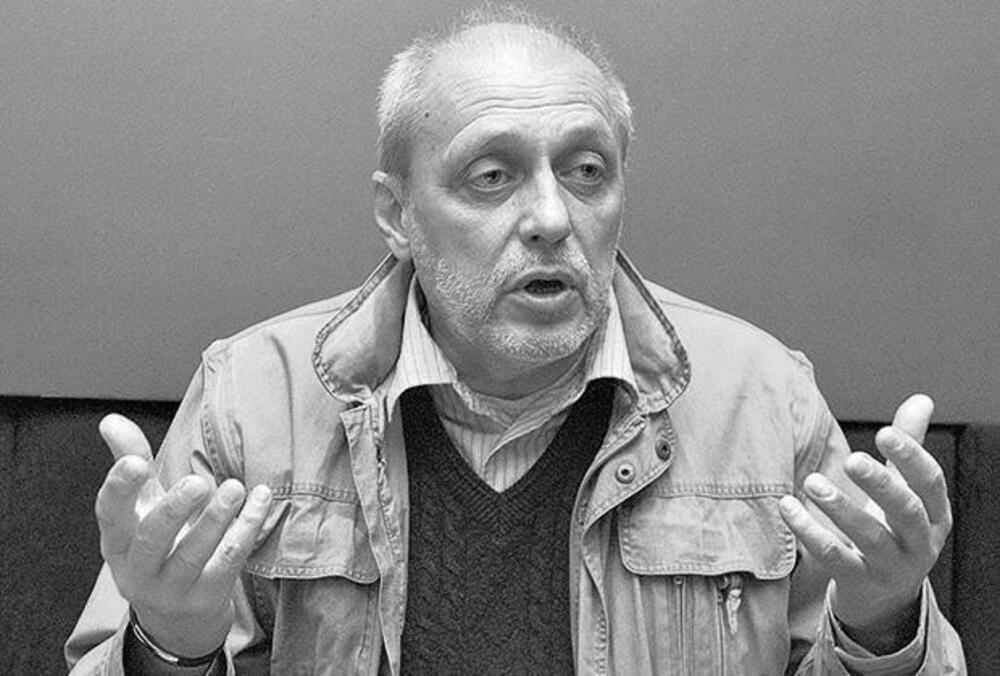 Kremiran sin Čkalje, Čedomir Petrović