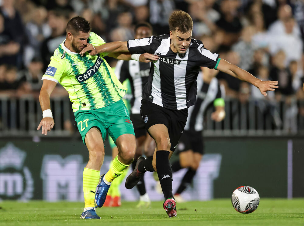 FK Partizan, FK AEK Larnaka, Jovan Milošević, Valentin Roberž