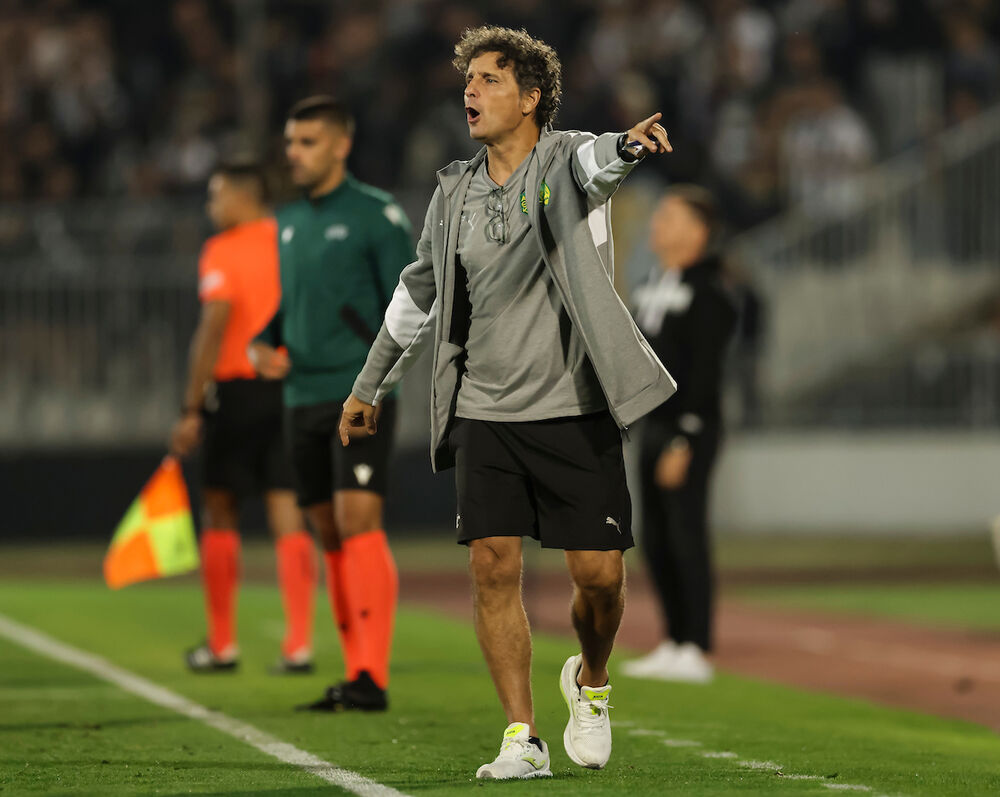 Imanol Idiakez na utakmici Partizana i AEK-a iz Larnake u sezoni 2025/26 kvalifikacija za Ligu Evrope