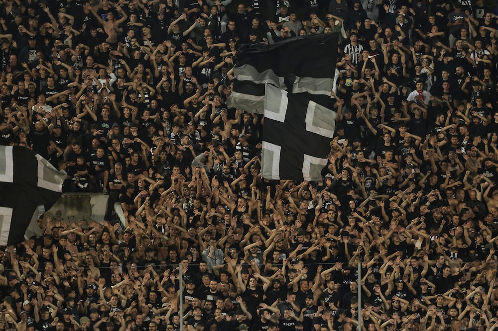 Grobari se oglasili povodom Dana žalosti u Srbiji (Foto)