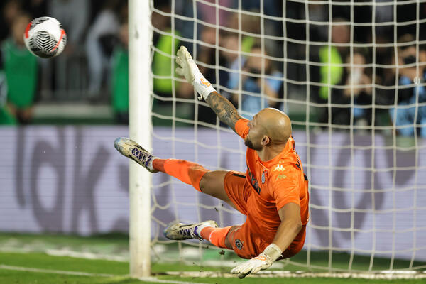 "Ne znam što mi je čovek dao crveni karton..." (Foto)