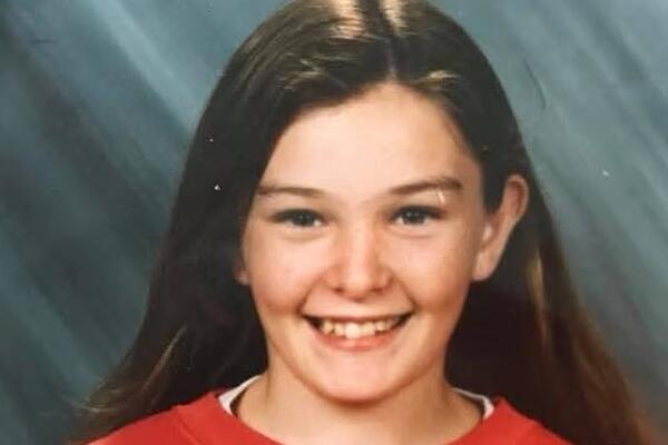 DEVOJČICA NESTALA PRE 25 GODINA, SADA NAĐEN KLJUČNI DEO U POTRAZI! Tek sada ISPLIVALI DETALJI, MAJKA JOJ JE...