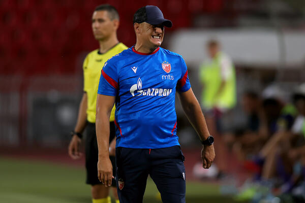 "Ovde se izgleda sve vrti oko Arnautovića. Pazite, nije korektno, nije u redu..." Milojević oštar zbog pitanja!