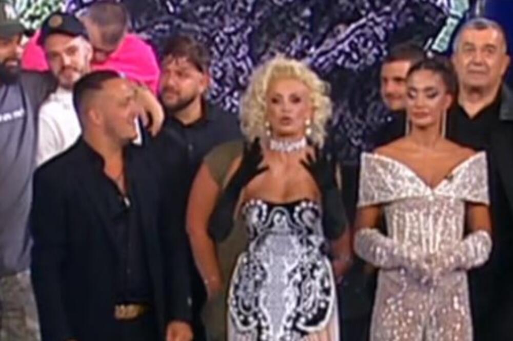 Ovako je izgledao susret Anđele Đuričić sa ocem! Jako emotivno (FOTO)