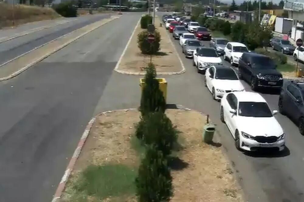 Ako ste krenuli ka Grčkoj, spremite se na KOLAPS! Reka vozila mili ka Evzoniju, čeka se preko 3 sata