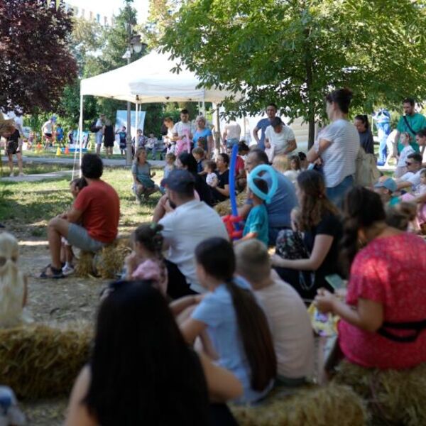 RAZNOVRSTAN PROGRAM &bdquo;BEOGRADSKOG LETA&rdquo; : Igra, zabava i druženje u centru grada