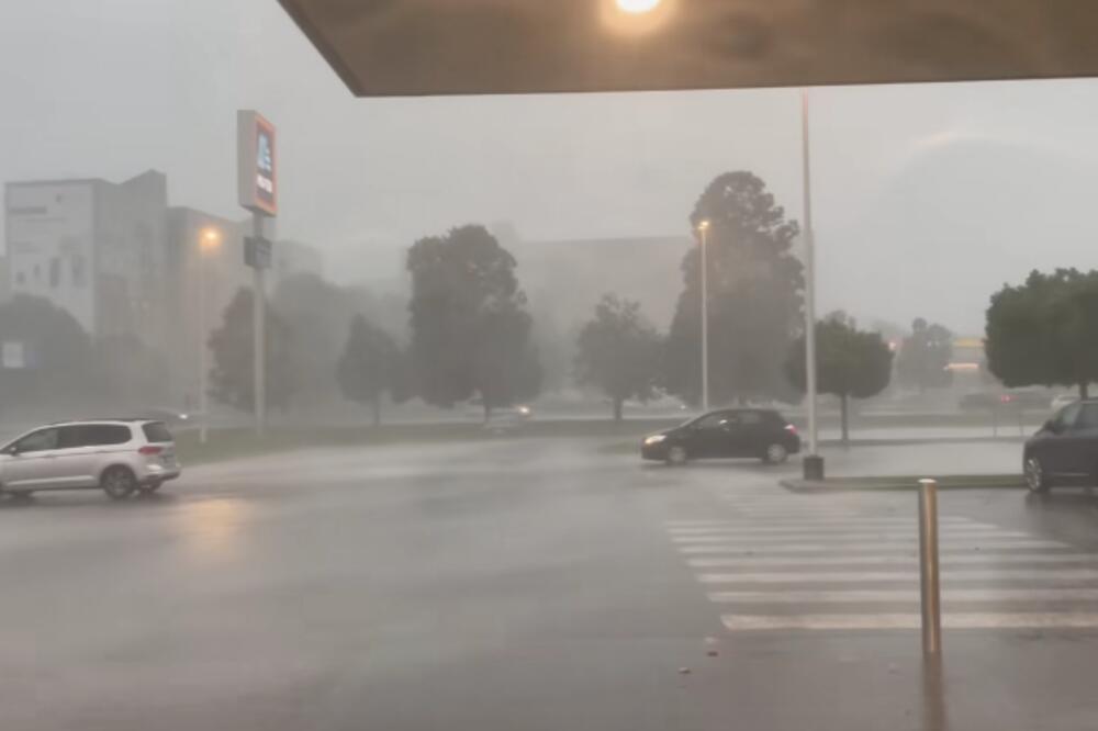 Nevreme se velikom brzinom kreće ka Srbiji, samo što nije udarilo! Hitno se oglasio RHMZ, stiže totalni potop