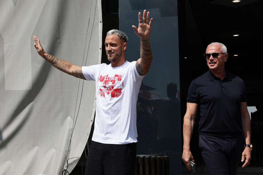 Marko Arnautović bacio Delije u trans!